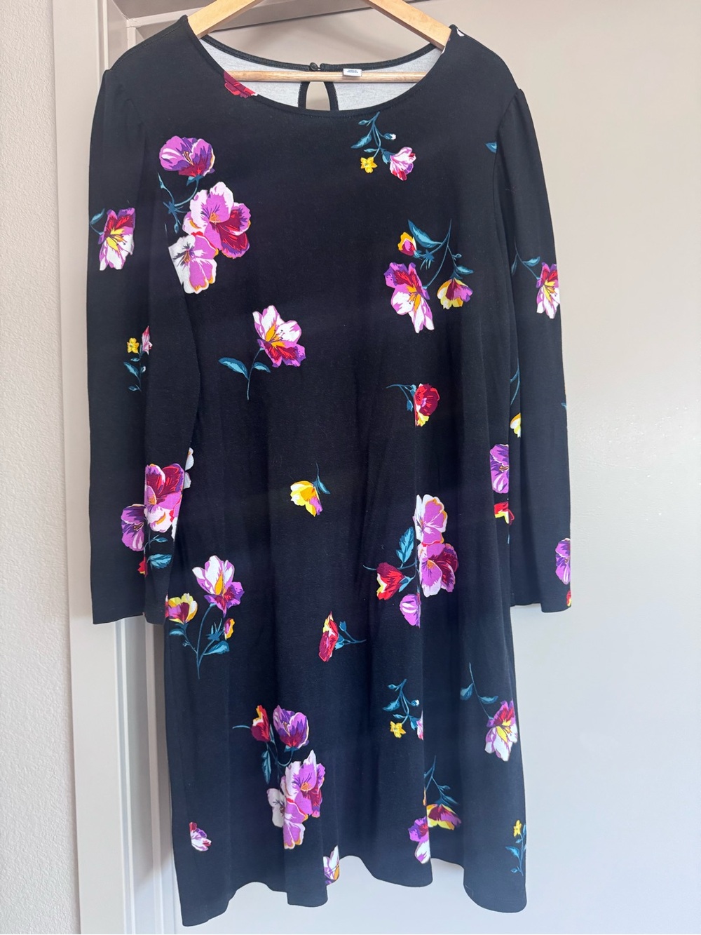 Old Navy Black Floral 3/4 Sleeve Dress
